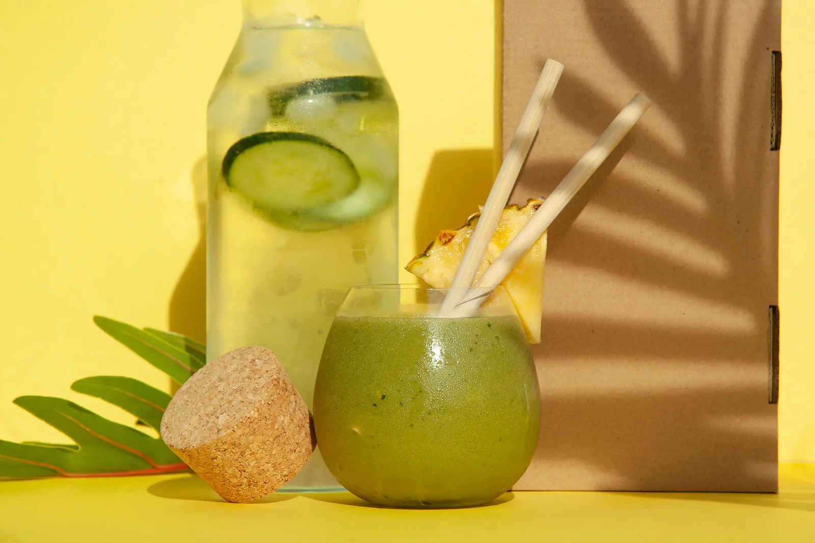 Green smoothie in a glass